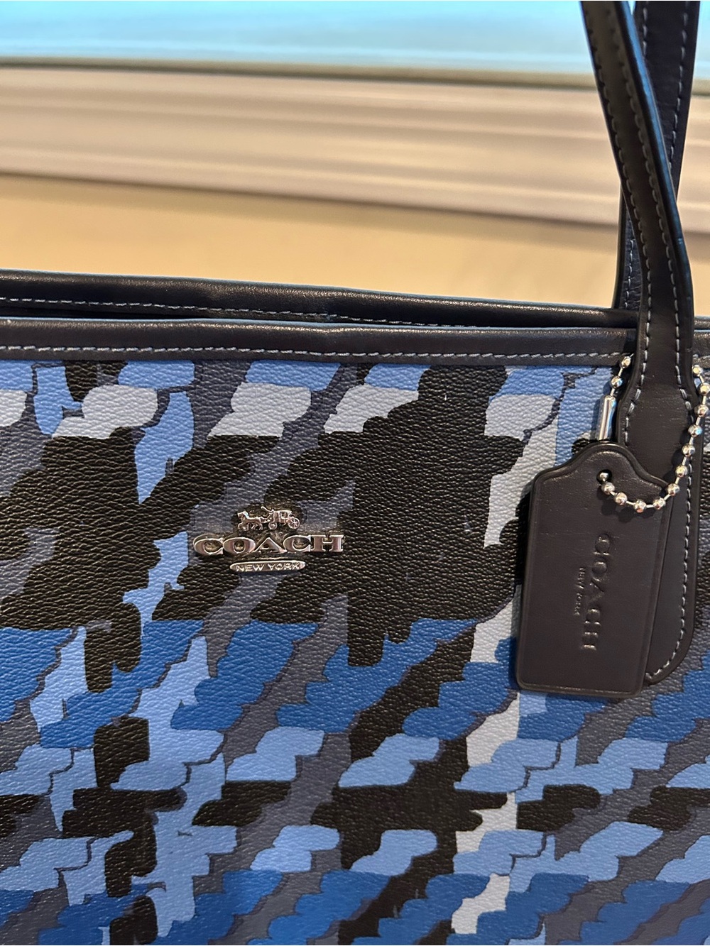 Coach Graphic Plaid Matching Set- City Tote & Slim Wallet - Picture 8 of 14